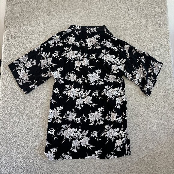 Spiritual Gangster Maya Black Floral Tie Front Kimono Robe Cover Up Duster - Picture 13 of 14